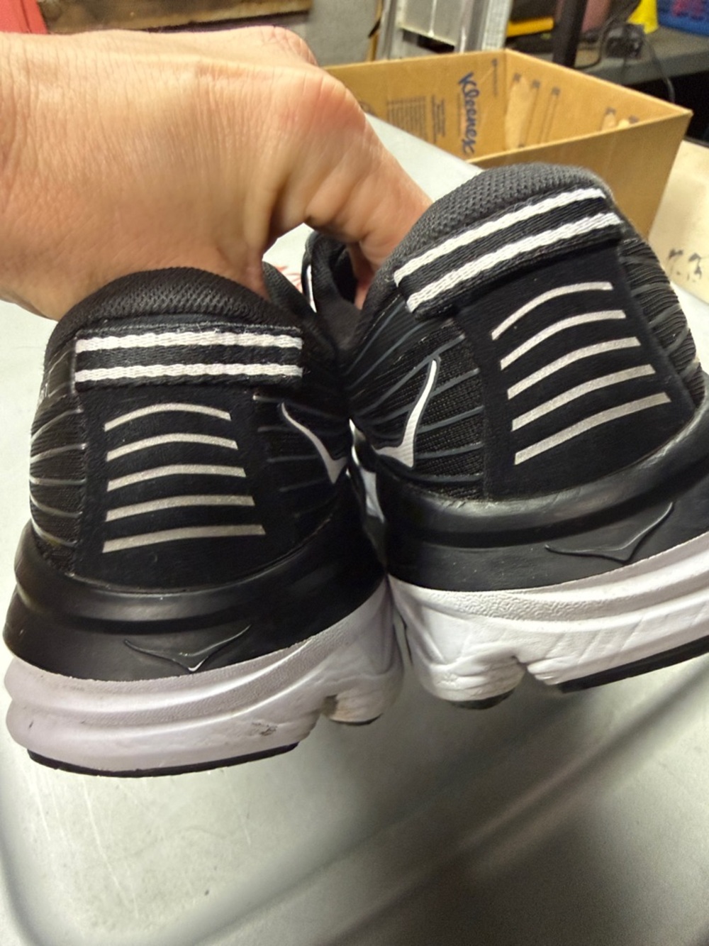 Hoka Bondi 7 Men's Running Shoes in Black and White size 8.5 - Picture 6 of 8